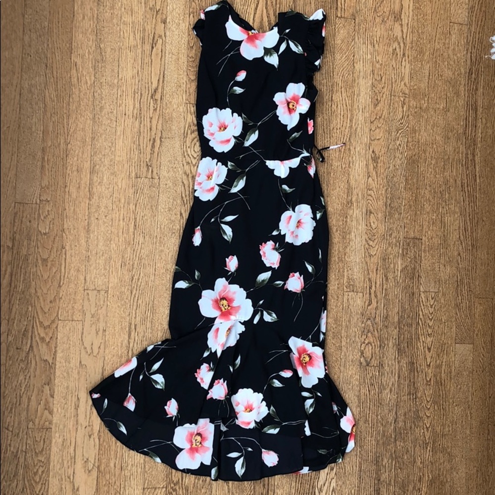 Black floral boutique long dress size Small
